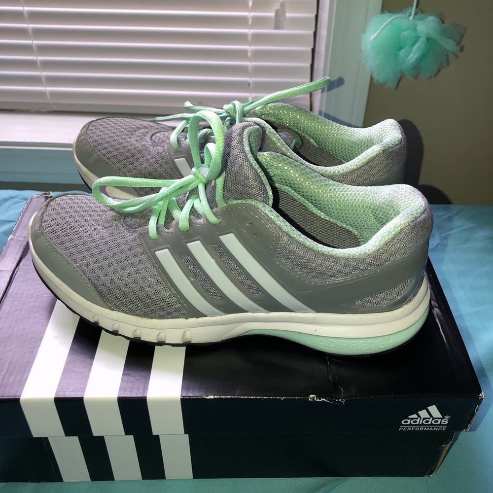 Galaxy elite Adidas running shoes